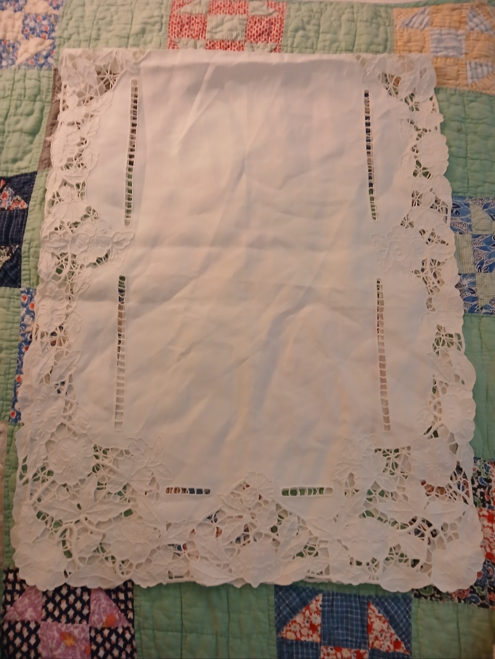 Vintage Maderia Table Runner White Fabric Cut Out Embroidered Floral